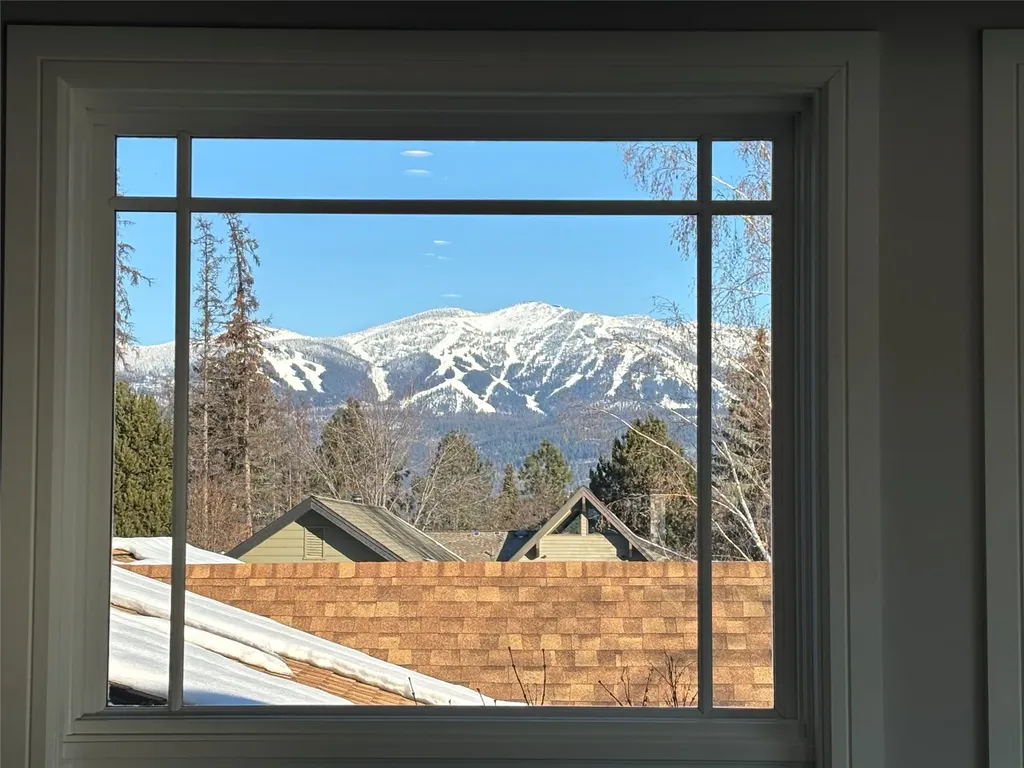 307 & 309 Fairway Drive Whitefish MT 59937