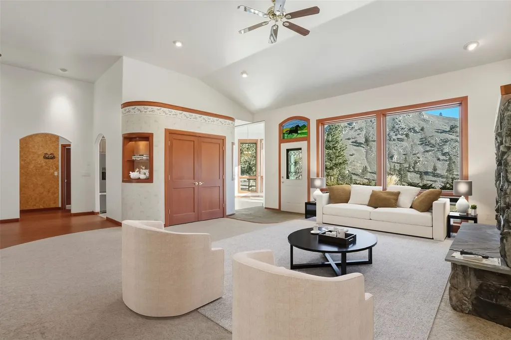 154 Bertie Lord Lane Conner MT 59827