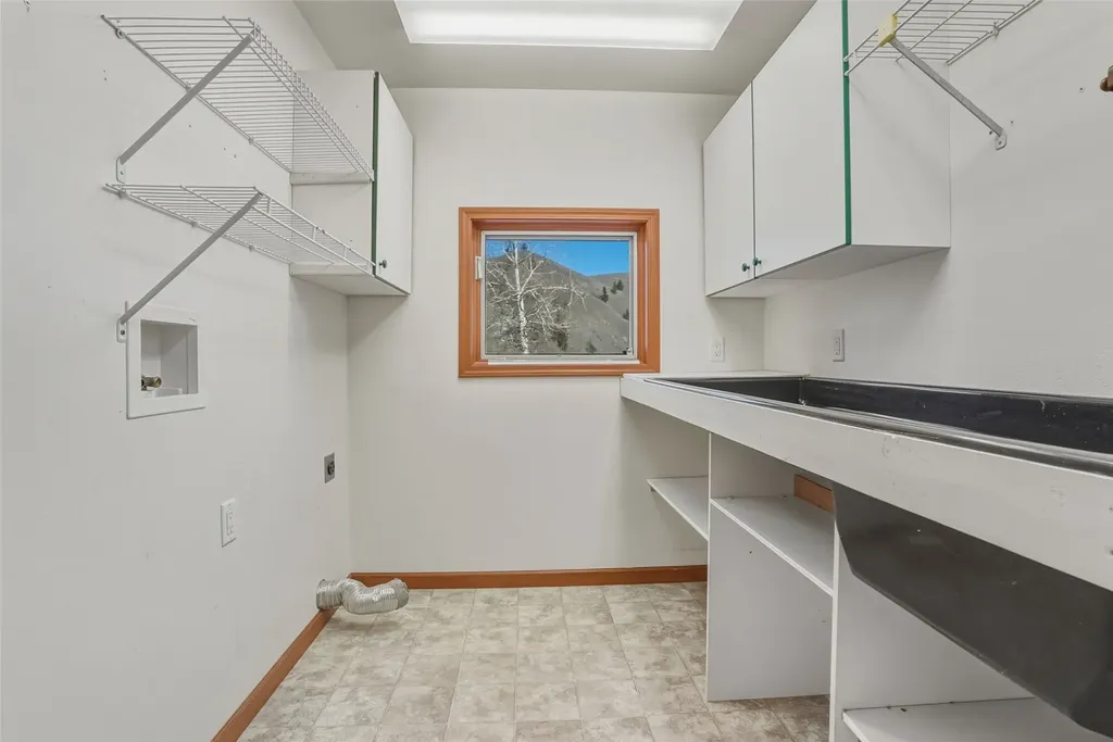 154 Bertie Lord Lane Conner MT 59827