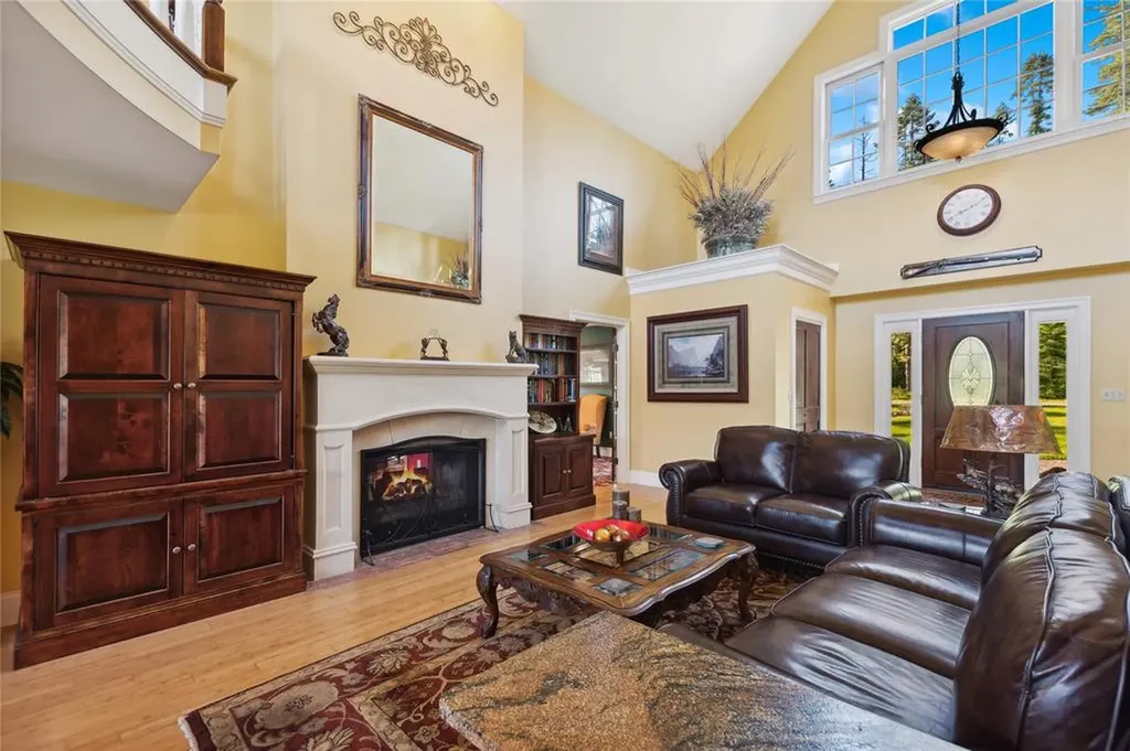 420 Little Creek Lane Whitefish MT 59937