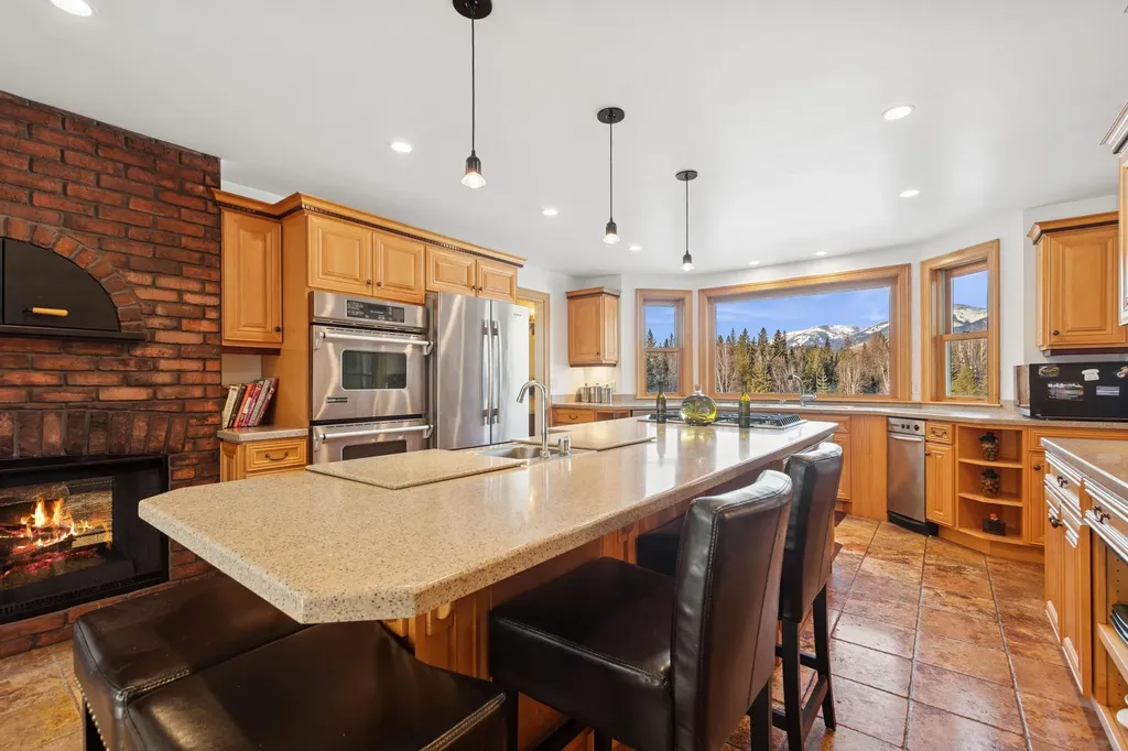 420 Little Creek Lane Whitefish MT 59937