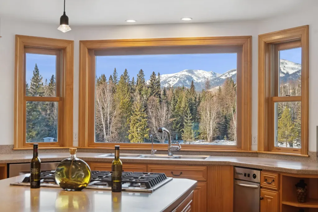 420 Little Creek Lane Whitefish MT 59937