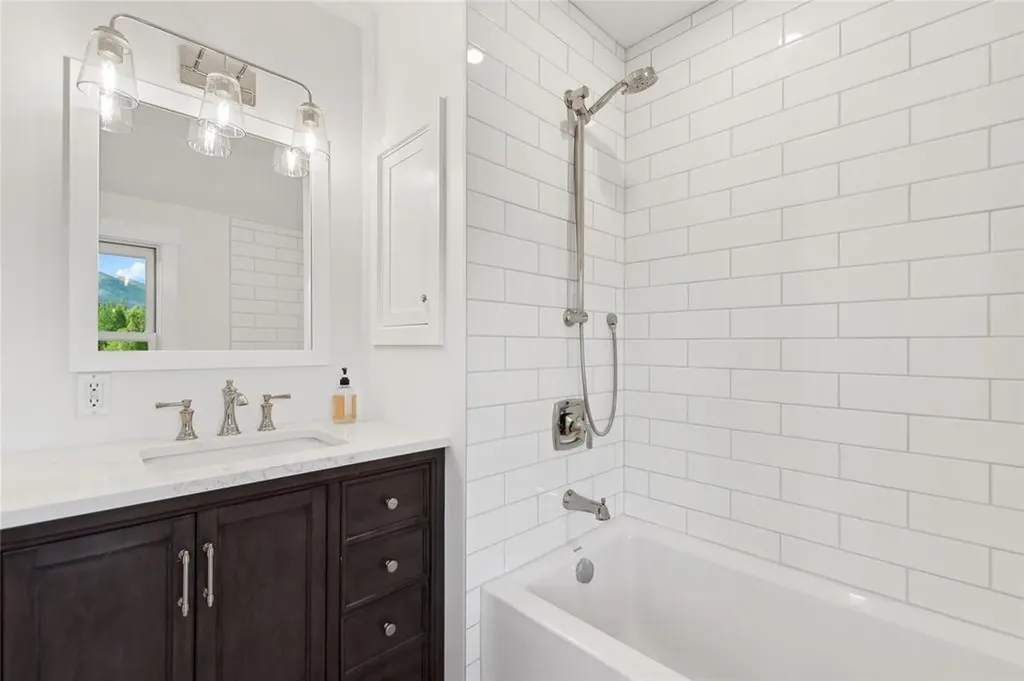 420 Little Creek Lane Whitefish MT 59937