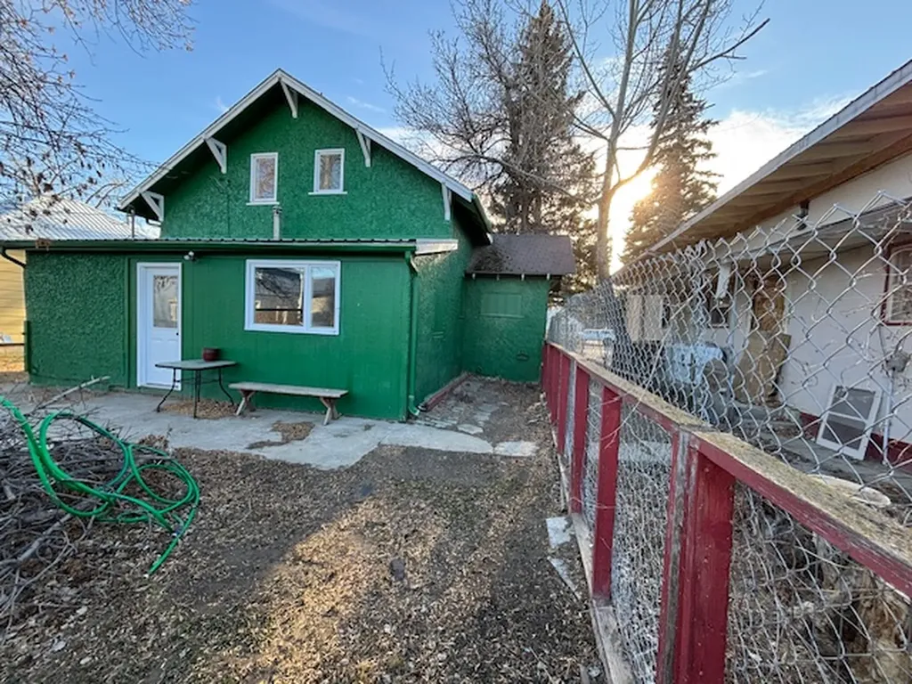 417 4th Avenue SW Conrad MT 59425