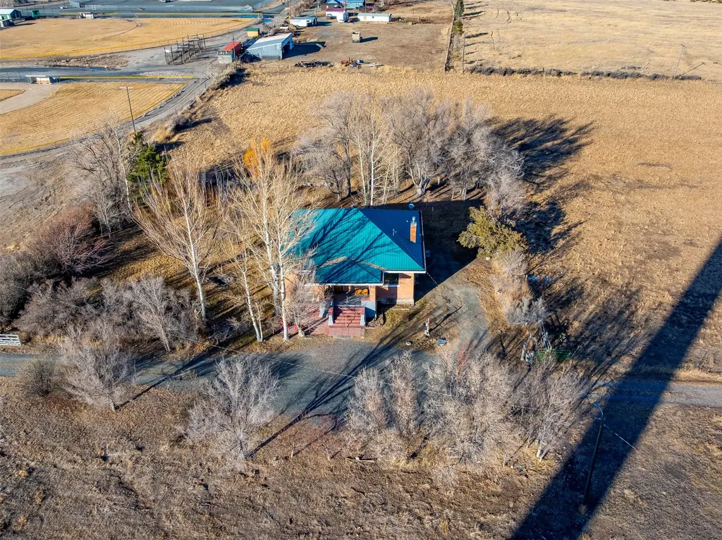 27 Sugar Beet Row Whitehall MT 59759