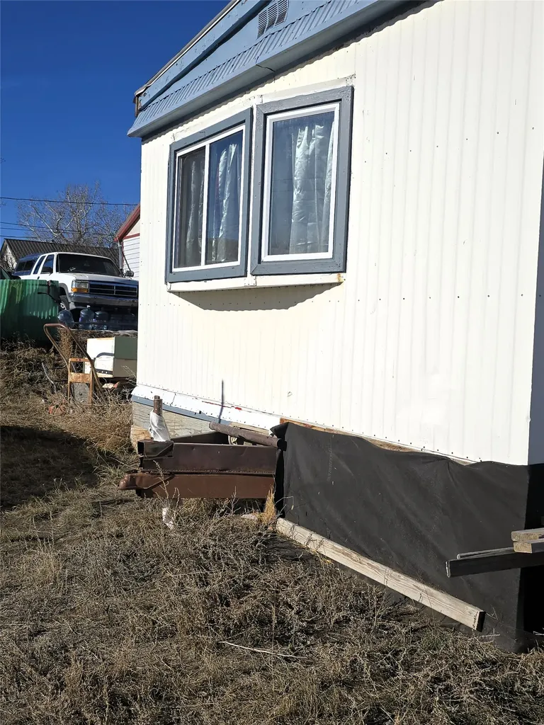 125 5th Avenue NE Cut Bank MT 59427