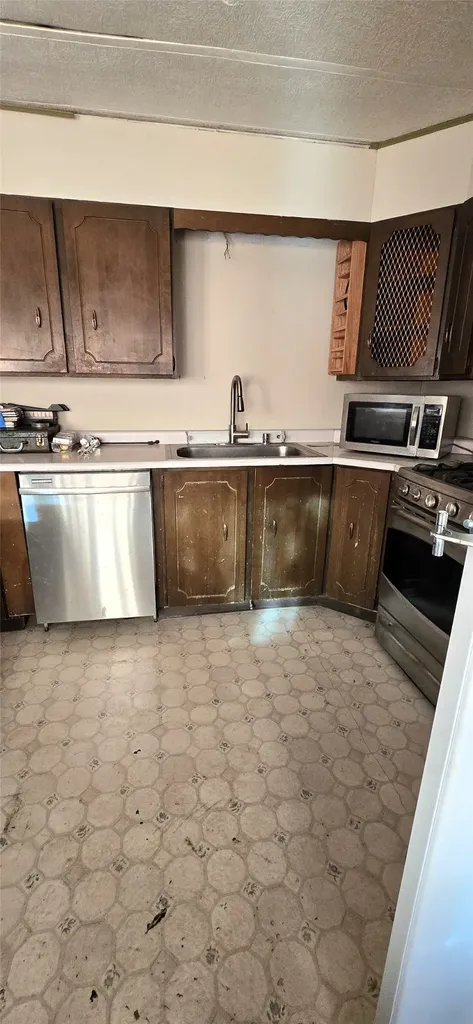125 5th Avenue NE Cut Bank MT 59427