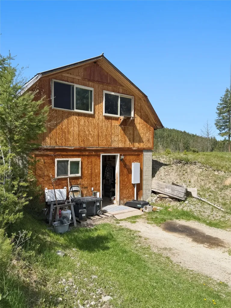 2054 Barnaby Lake Road Eureka MT 59917