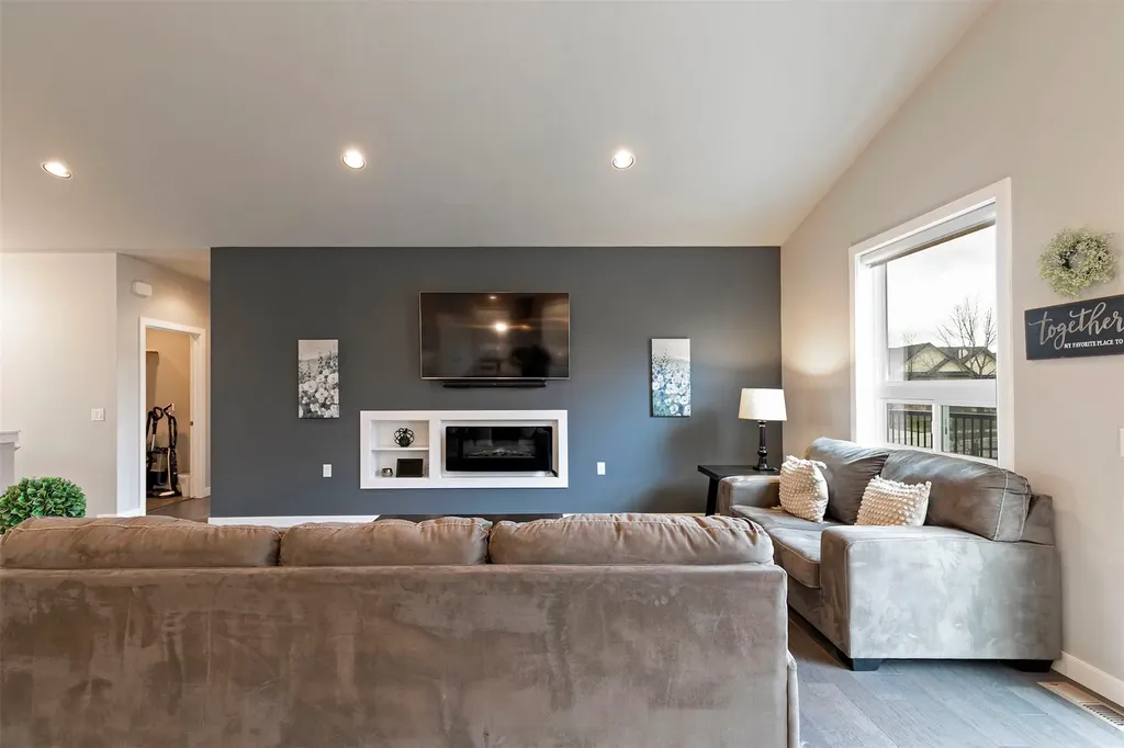 2728 Carnoustie Way Missoula MT 59808