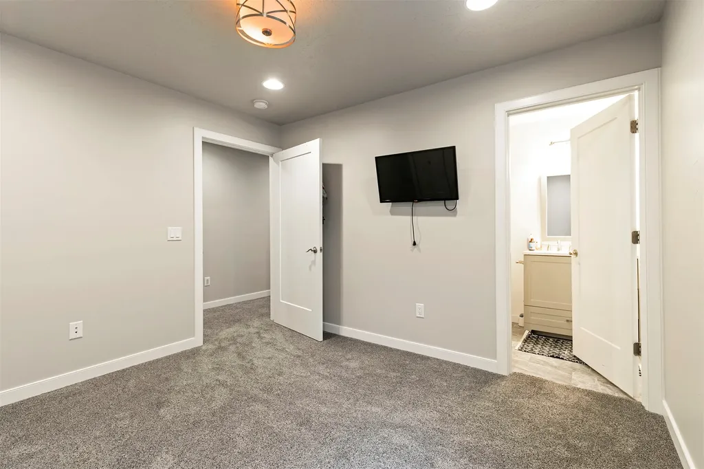 2728 Carnoustie Way Missoula MT 59808