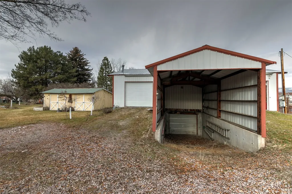 1810 1/2 River Road Missoula MT 59801