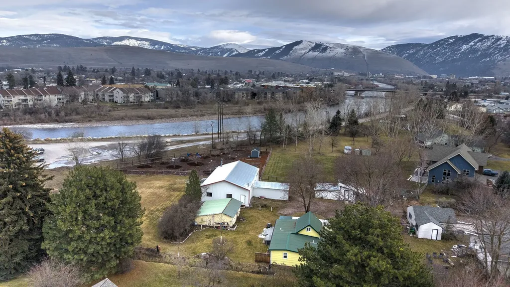 1810 1/2 River Road Missoula MT 59801