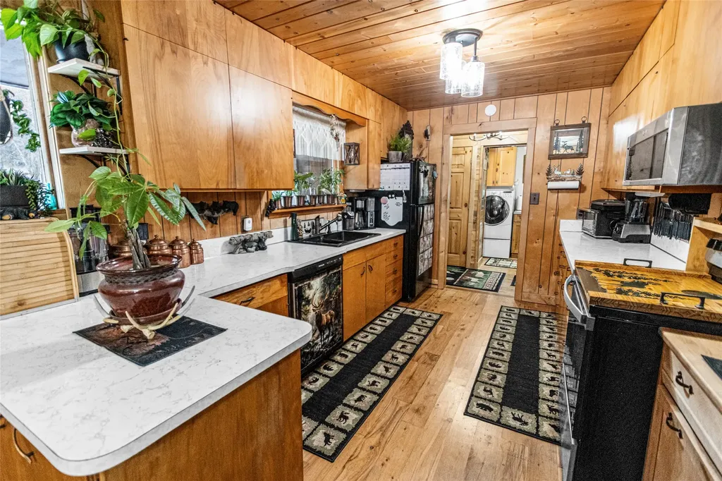33011 Snyder Hill Lane Ronan MT 59864
