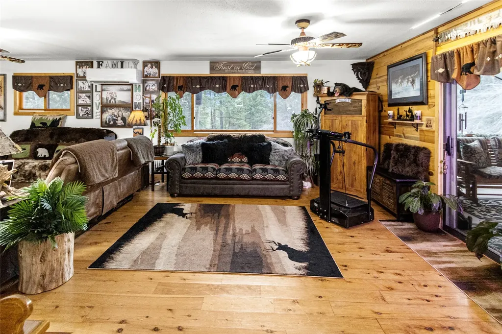 33011 Snyder Hill Lane Ronan MT 59864
