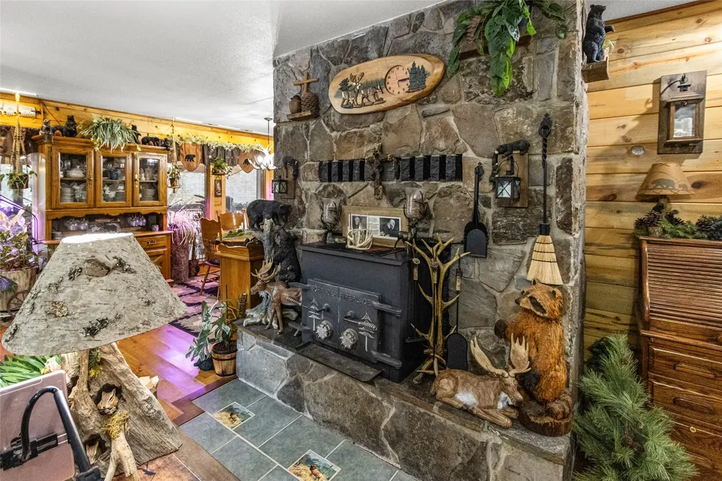 33011 Snyder Hill Lane Ronan MT 59864