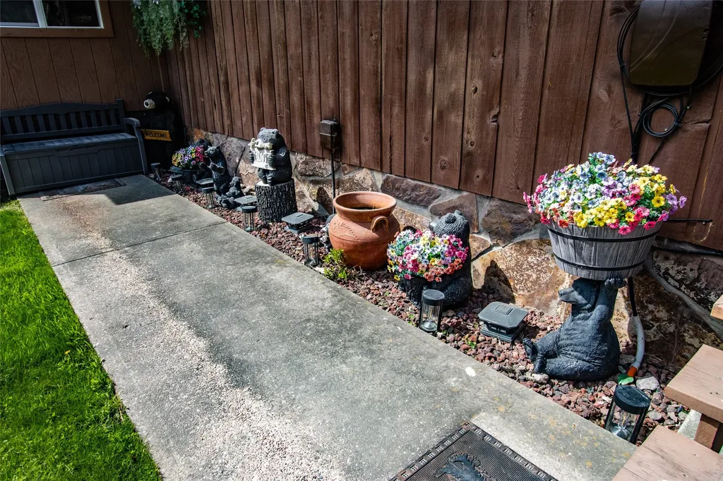 33011 Snyder Hill Lane Ronan MT 59864