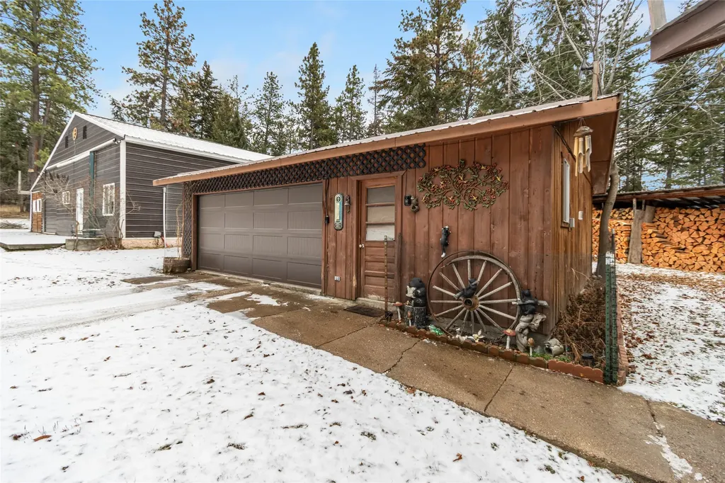 33011 Snyder Hill Lane Ronan MT 59864