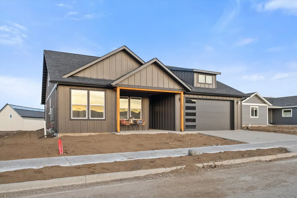 241 Stirling Loop East Helena MT 59635
