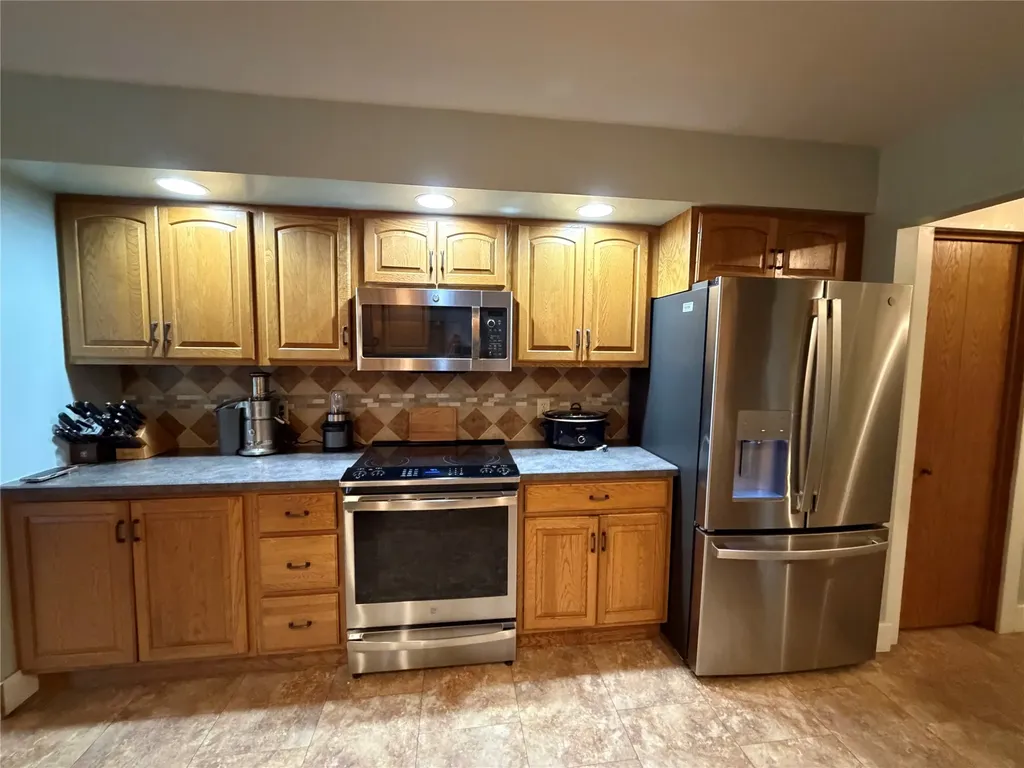 113 S Delaware Street Conrad MT 59425