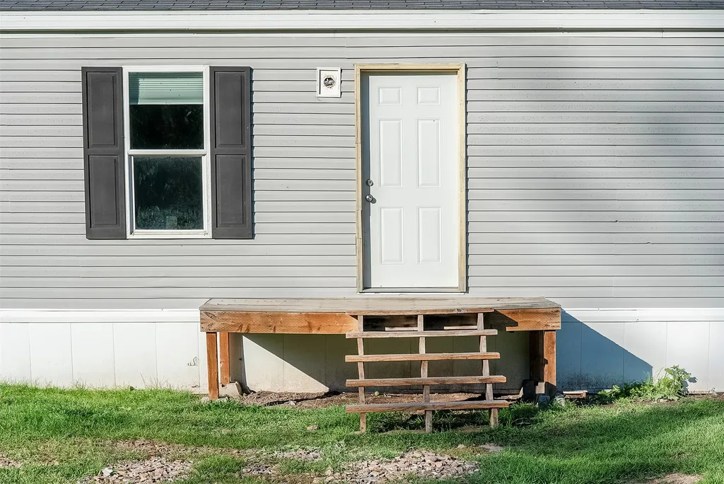 1700 Mount Highway 206 Columbia Falls MT 59912
