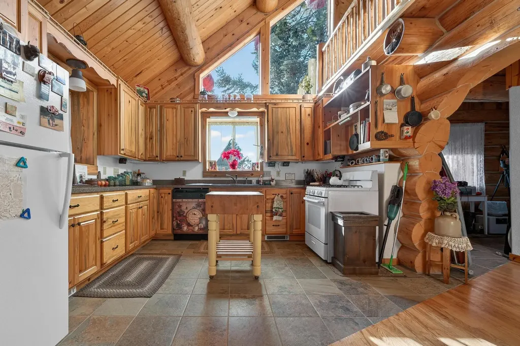 185 Elk Run Drive Rexford MT 59930