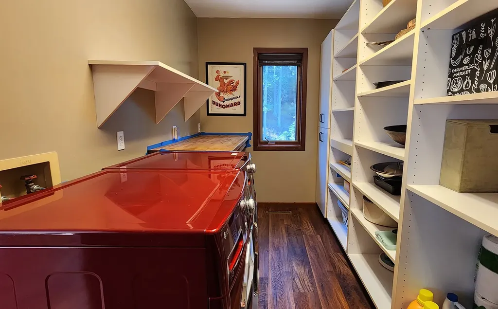 989 Lake Of The Woods Lane Bigfork MT 59911