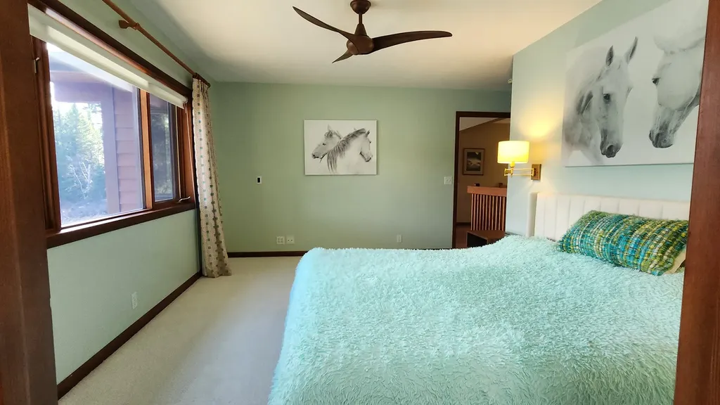 989 Lake Of The Woods Lane Bigfork MT 59911