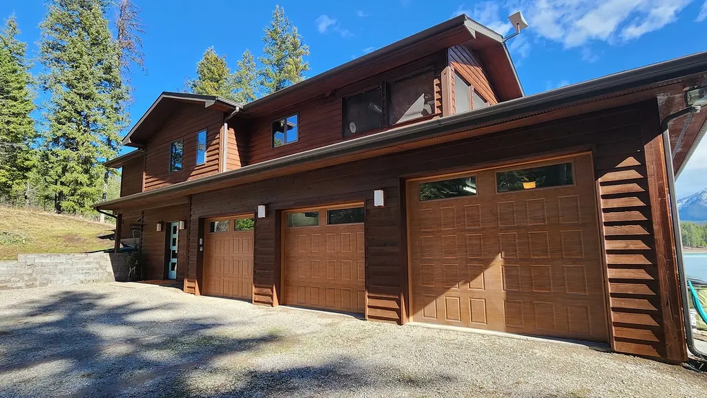 989 Lake Of The Woods Lane Bigfork MT 59911