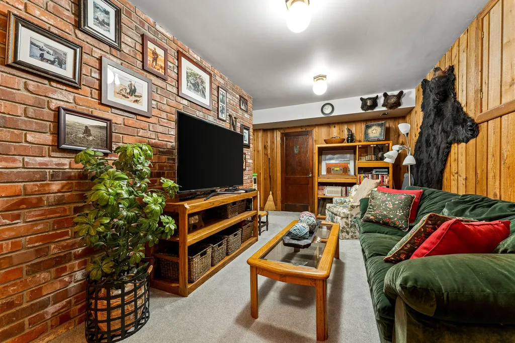 7277 Farm To Market Road Whitefish MT 59937