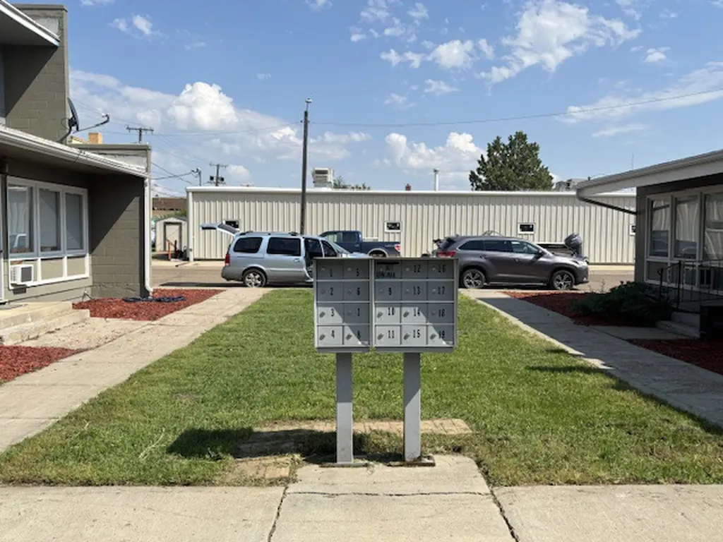 232 7th Street S Glasgow MT 59230