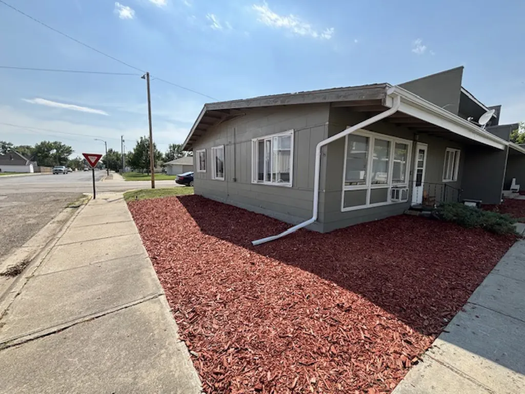 232 7th Street S Glasgow MT 59230