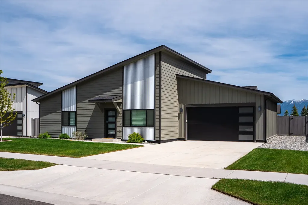 3417 Goldenrod Lane Kalispell MT 59901