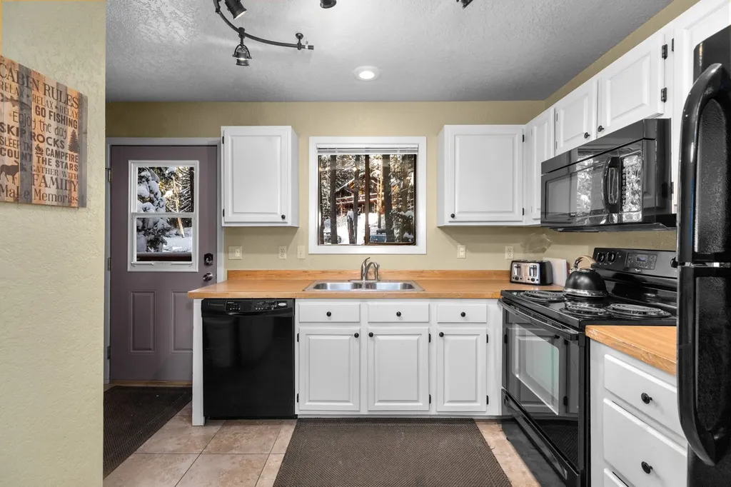 105 Cedar Way Whitefish MT 59937