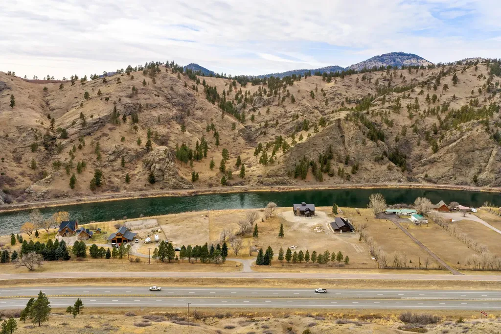 Nhn Old Us Highway 91 Cascade MT 59421