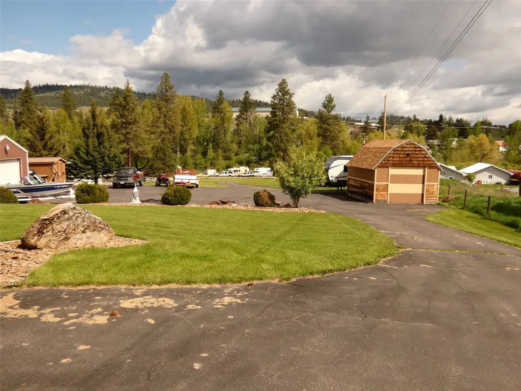2240 Whalebone Drive Kalispell MT 59901