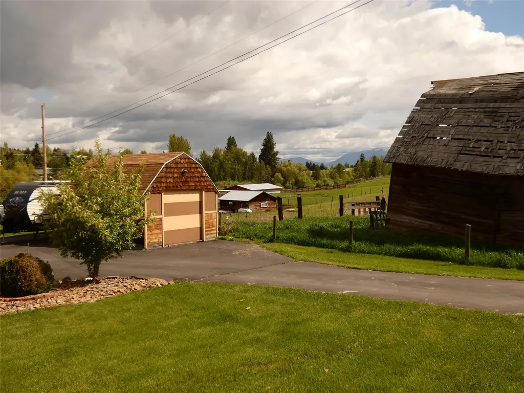 2240 Whalebone Drive Kalispell MT 59901
