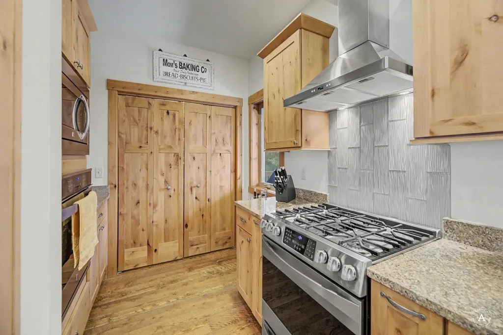 3 Bobcat Court Clancy MT 59634