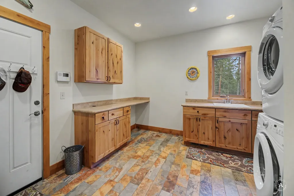 3 Bobcat Court Clancy MT 59634