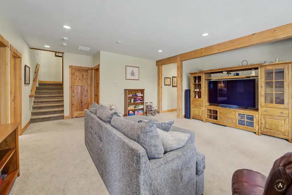 3 Bobcat Court Clancy MT 59634