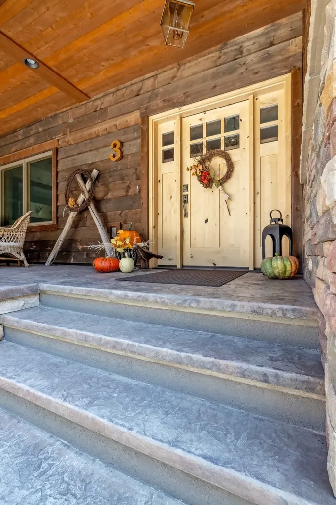 3 Bobcat Court Clancy MT 59634