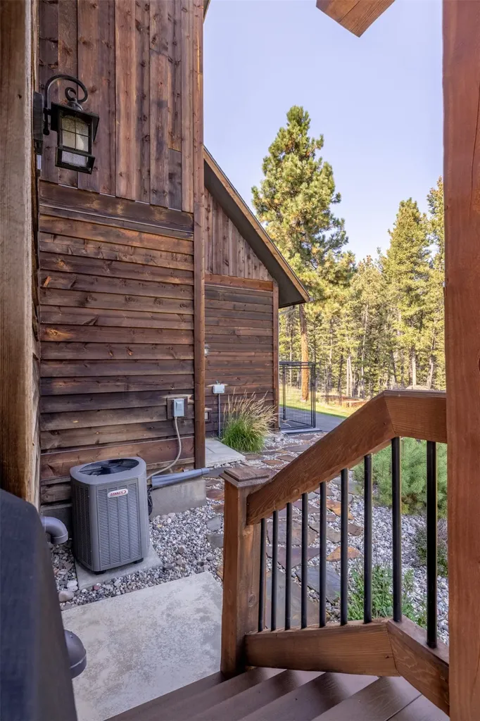3 Bobcat Court Clancy MT 59634
