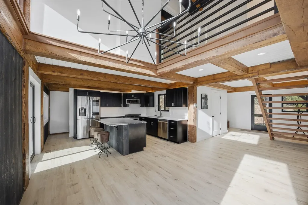 469 Owings Loop Hamilton MT 59840