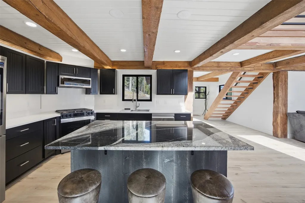469 Owings Loop Hamilton MT 59840