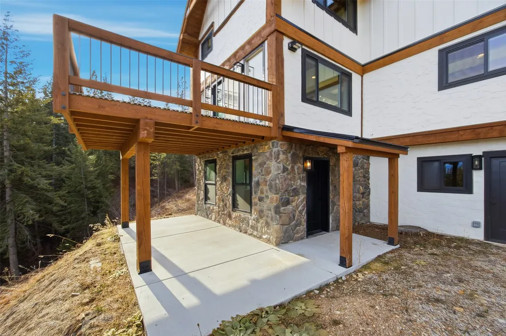 469 Owings Loop Hamilton MT 59840