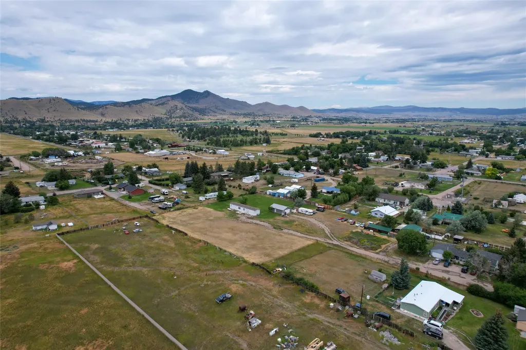 5323 Kerr Drive Helena MT 59602