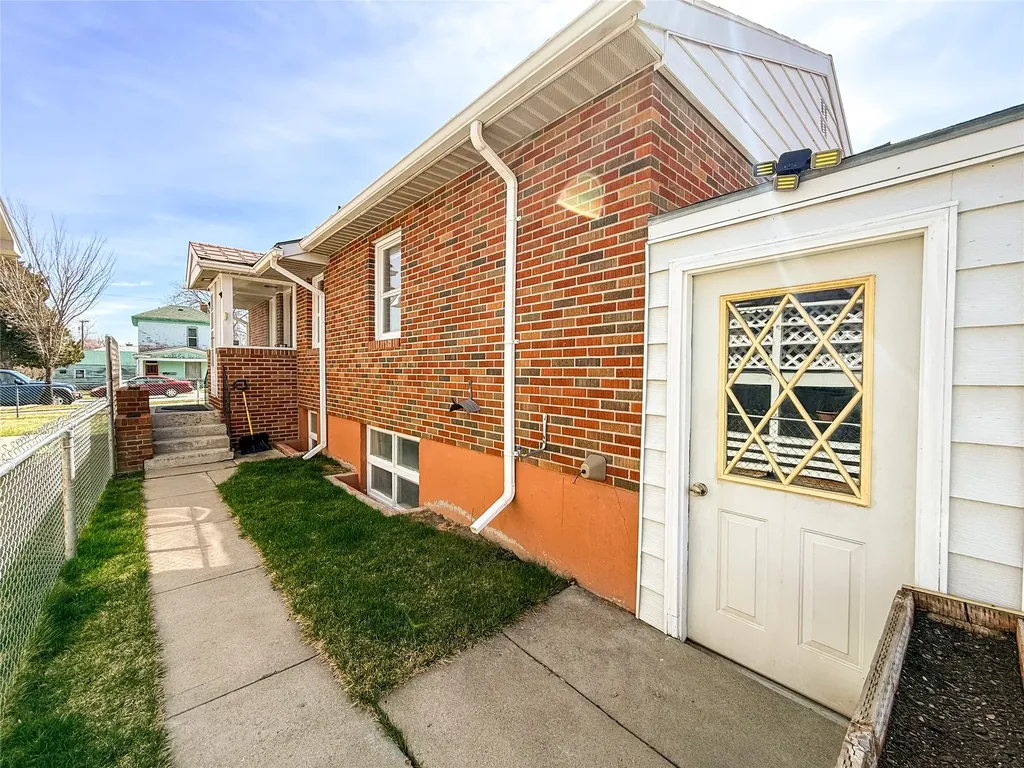 1054 N Ewing Street Helena MT 59601