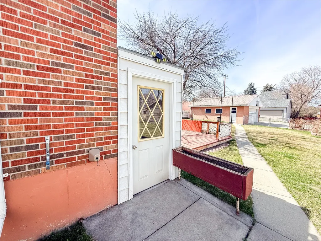 1054 N Ewing Street Helena MT 59601