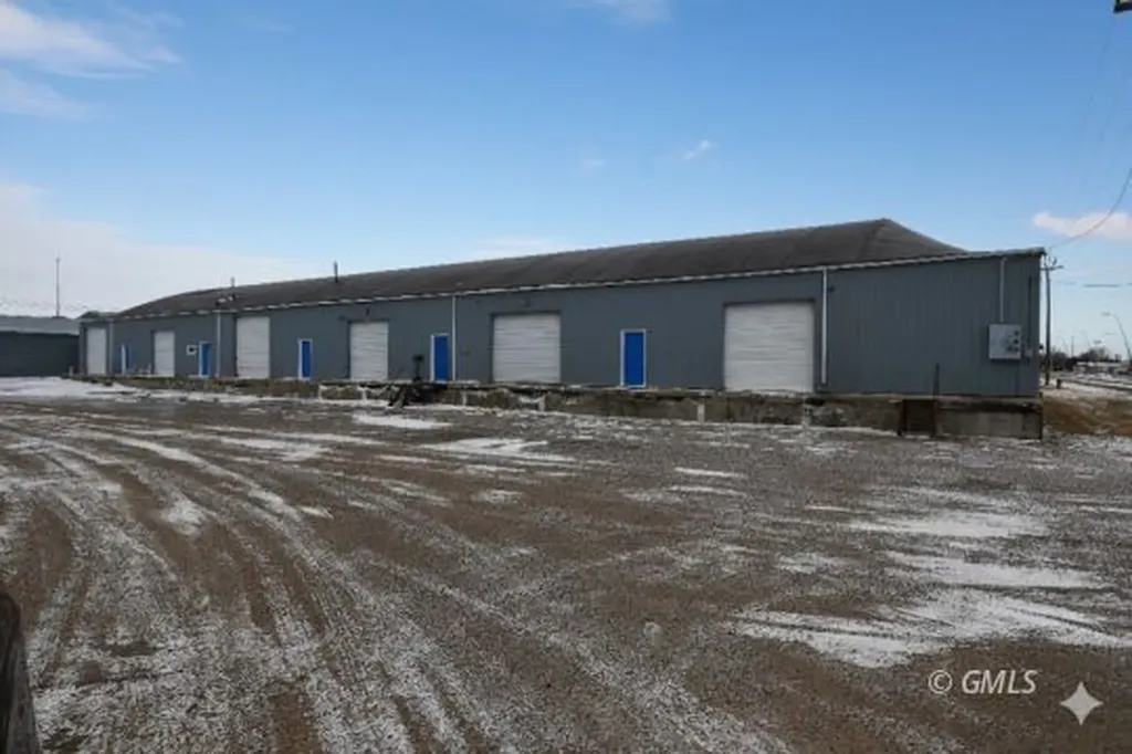 822 N Sargent Street Glendive MT 59330