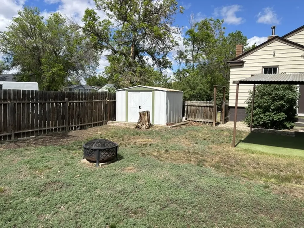 104 E Richland Avenue Shelby MT 59474