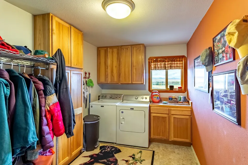 12 Bench Road Whitehall MT 59759